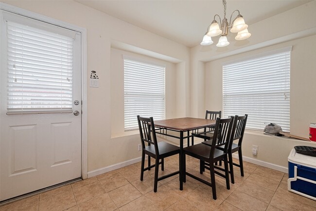 Building Photo - 3327 Bluebird Park Ln