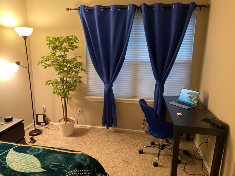 Building Photo - 703 Quail Rd