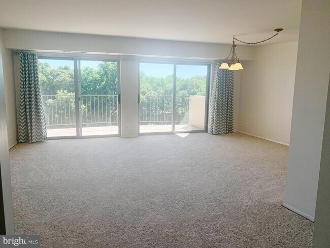 Building Photo - 9039 Sligo Creek Pkwy