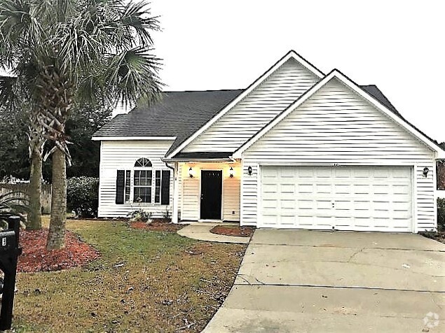 Building Photo - 8 Otter Creek Dr