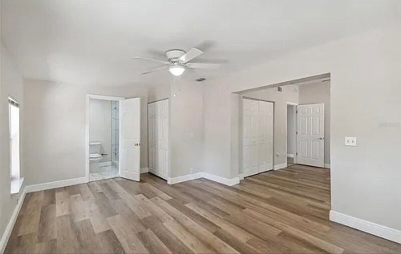 Building Photo - 1914 E Crenshaw St