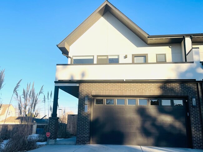 Building Photo - 5240 Raleigh St