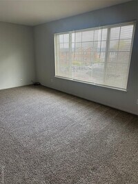 Building Photo - 25300 Shiawassee Cir