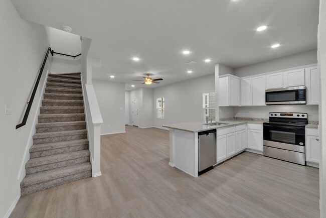 Building Photo - Modern 3-Bed, 2.5-Bath Duplex with Private Backyard