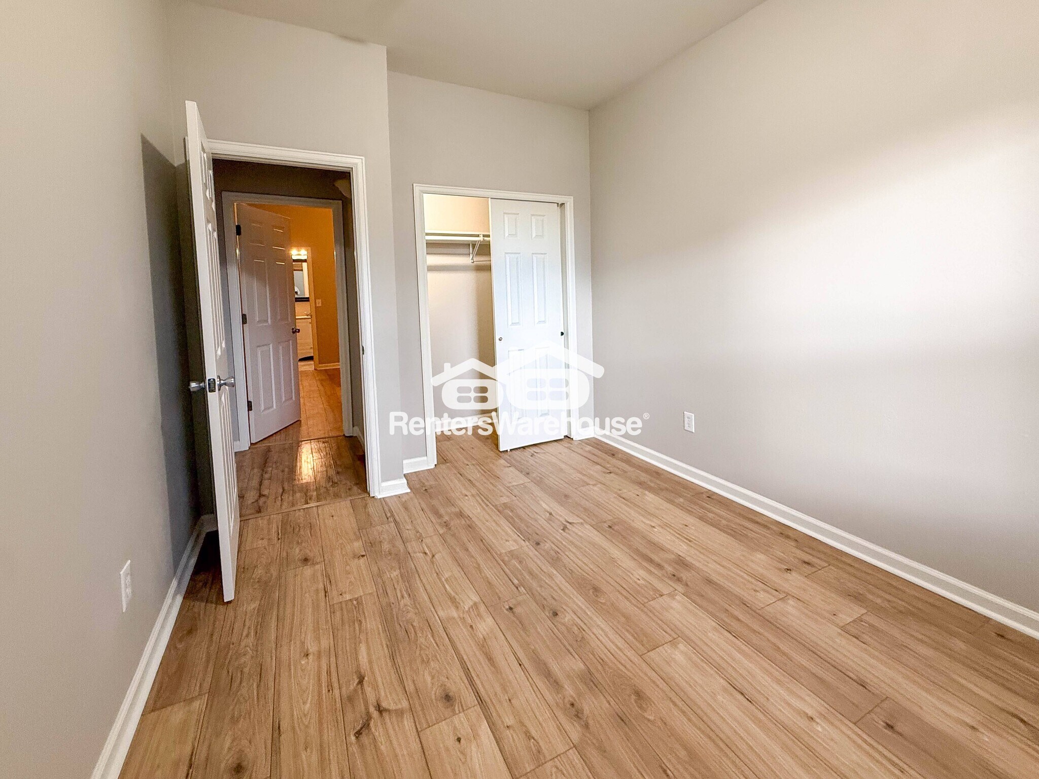 Building Photo - 4413 Umatilla St