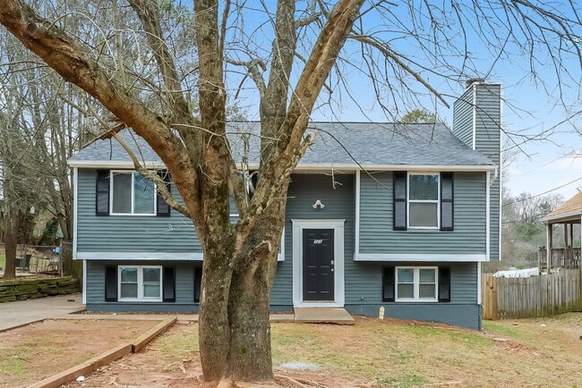 Building Photo - 725 Sunfield Dr NW