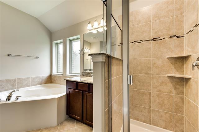Building Photo - 800 Bird Creek Dr