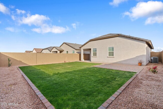 Building Photo - 3065 E Riding Boot Wy