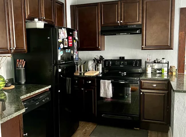 Building Photo - 1531 Hough St