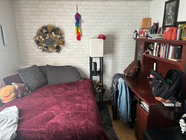 Building Photo - 6341 New St