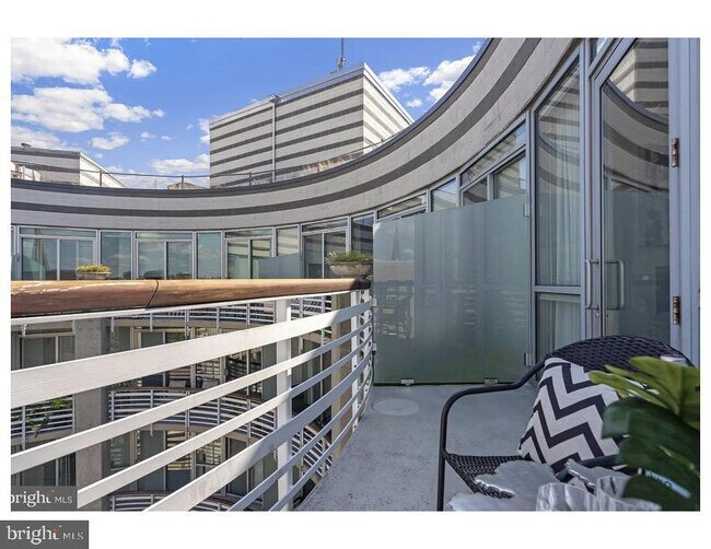 Building Photo - 1300 13th St NW
