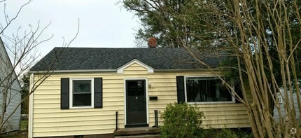 Building Photo - 6416 Kensington Ave