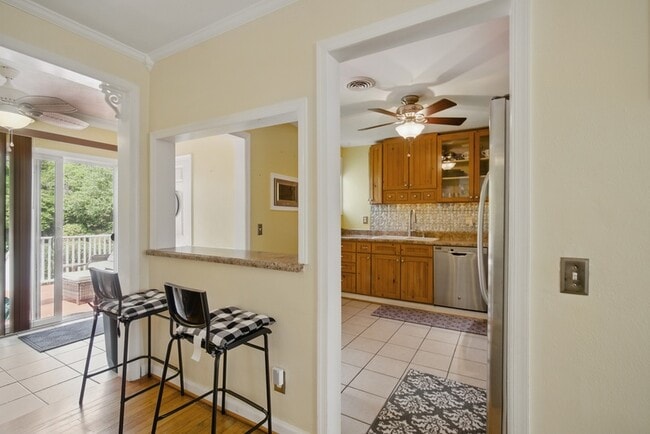 Building Photo - 8559 Old Ocean View Rd