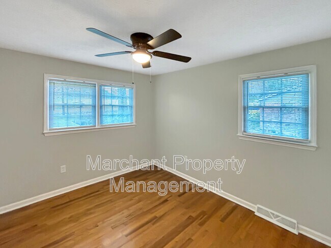 Building Photo - 15 Wood Cir