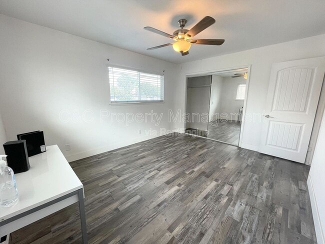 Building Photo - 1101 Fairview Rd