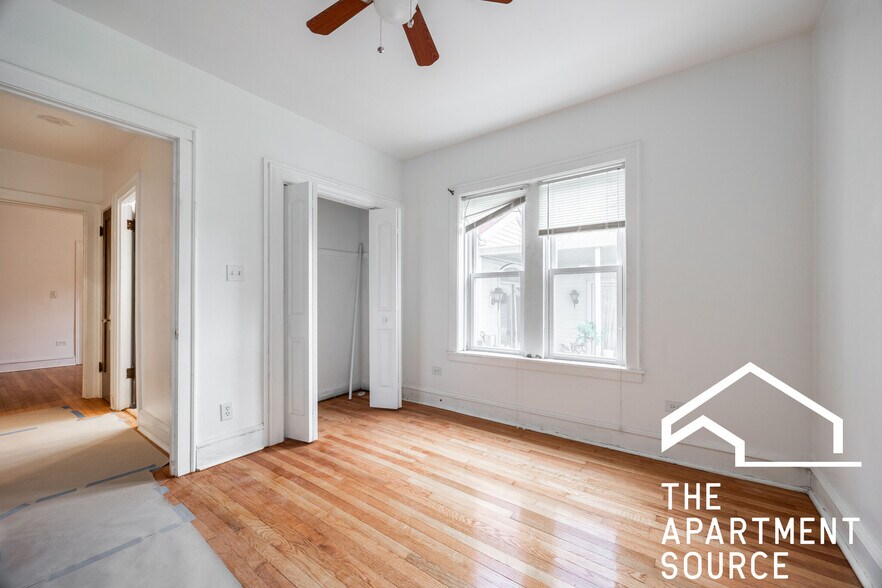 Building Photo - 5713 N Talman Ave
