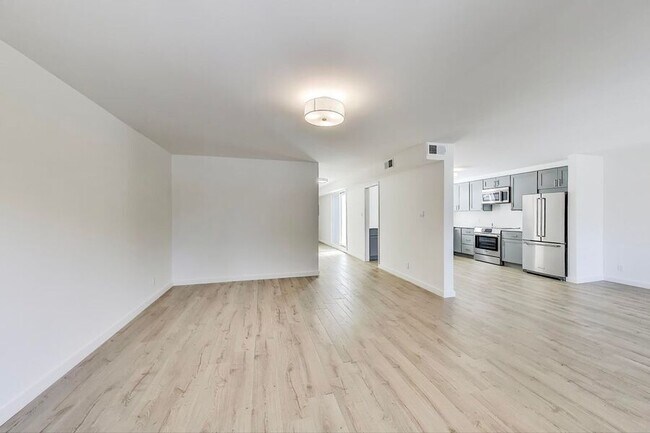 Building Photo - 2137 Lombard St
