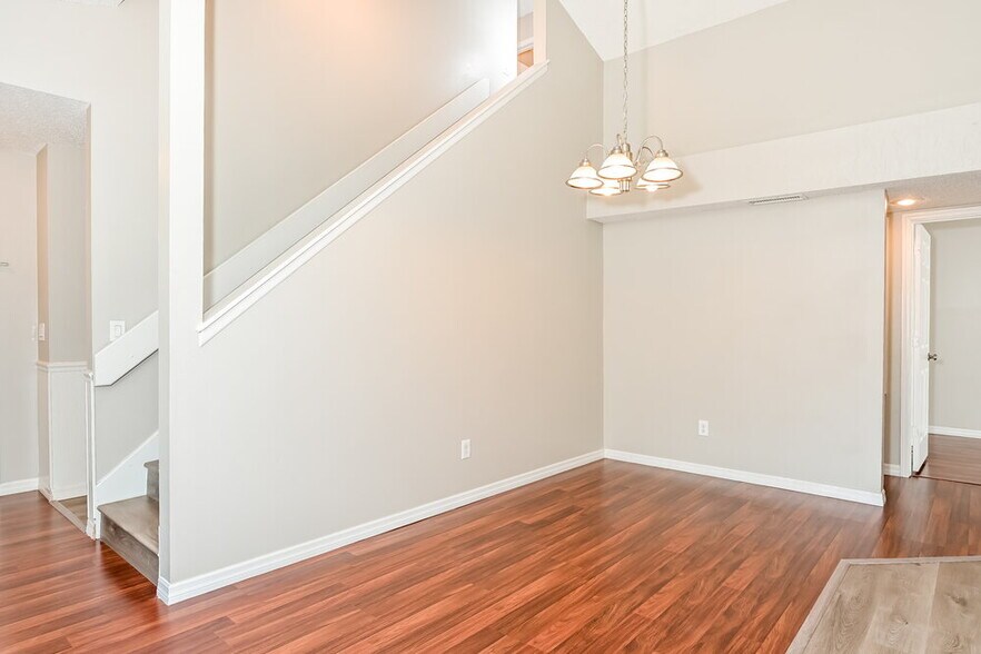Building Photo - 356 Amethyst Ct