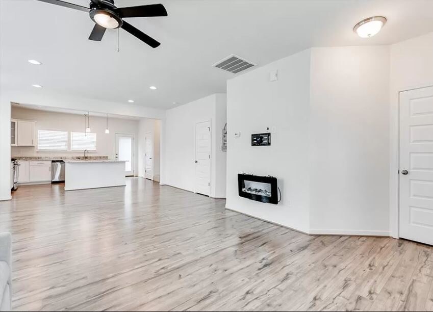 Building Photo - 10620 Marions Pl