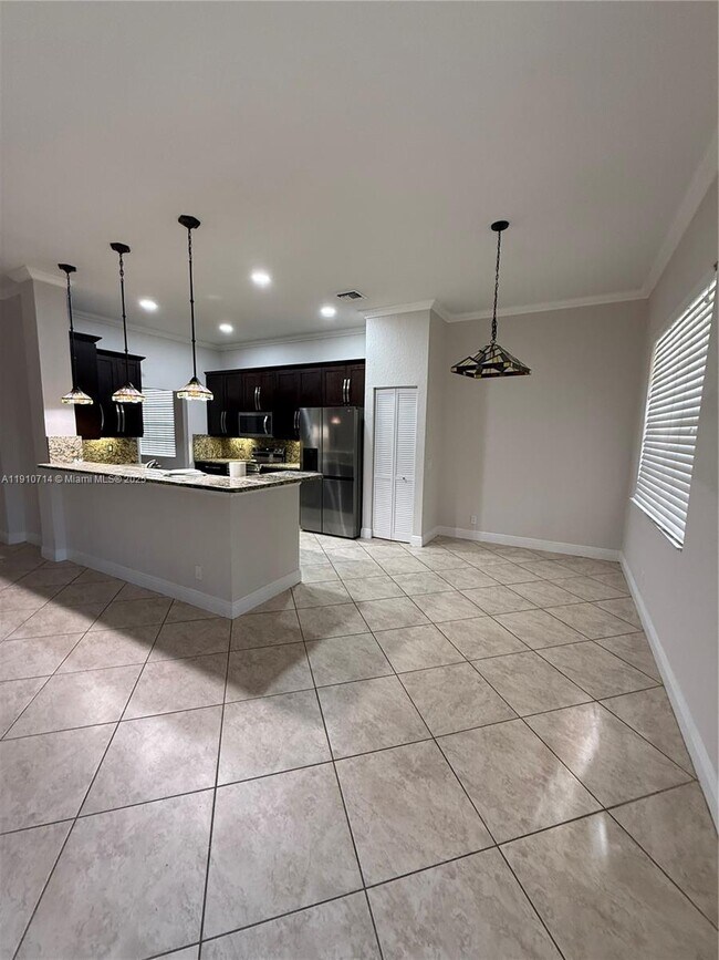 Building Photo - 1007 Nandina Dr