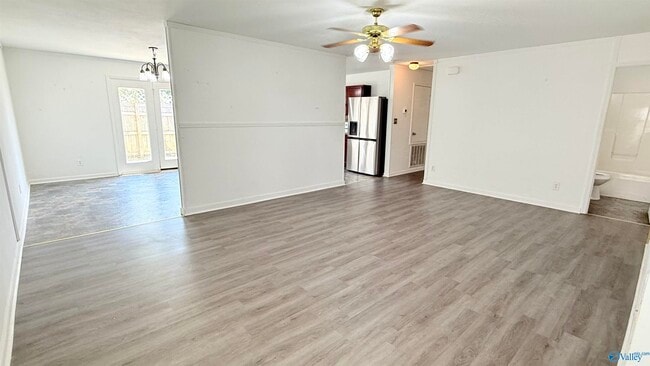 Building Photo - 15251 Tyler Mill Dr