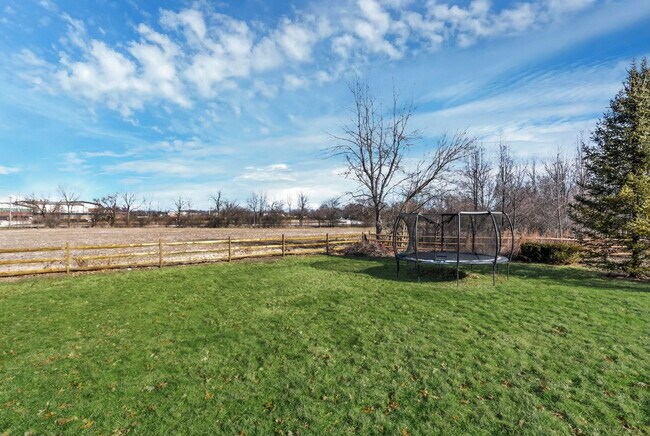 Building Photo - 8006 Caraway Ave