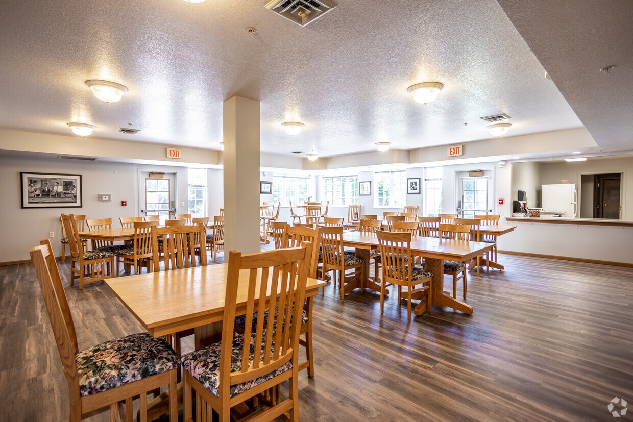 sugar creek apartments waukee