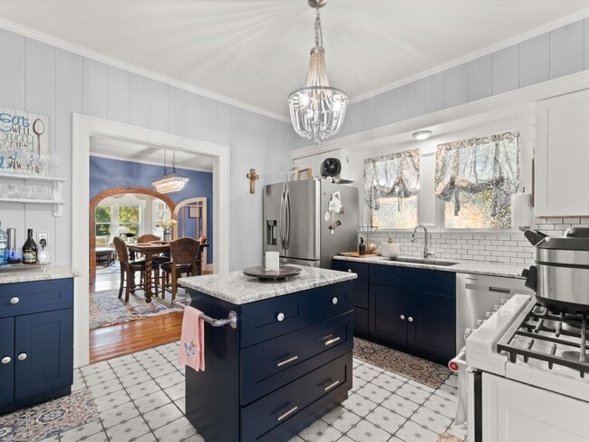 Building Photo - Available Now! Charming, Updated 3-Bedroom...