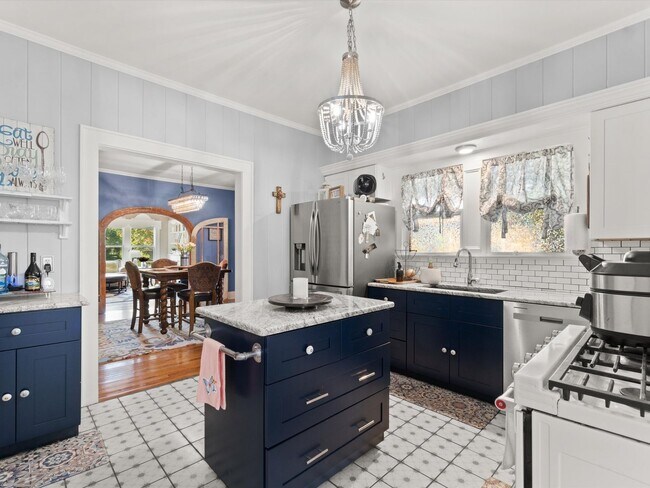 Building Photo - Charming, Updated 3-Bedroom, 2-Bath Home in Gilmer!