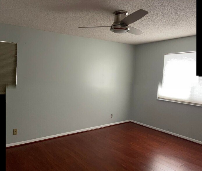 Building Photo - 5941 Strawberry Lakes Cir
