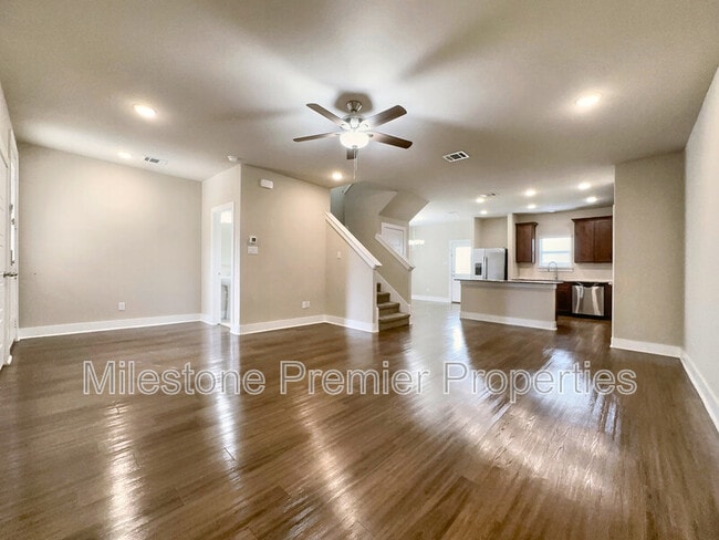 Building Photo - 3908 Ashton Dr