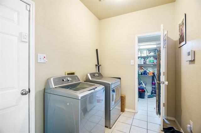 Building Photo - 2808 Pinnacle Dr