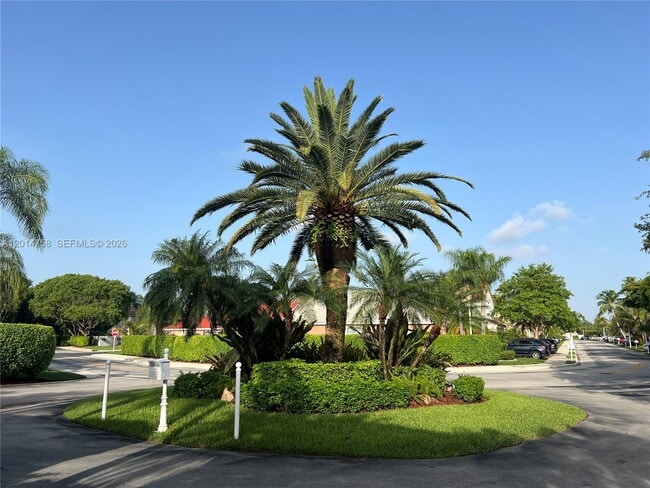 Building Photo - 465 Somerset Way