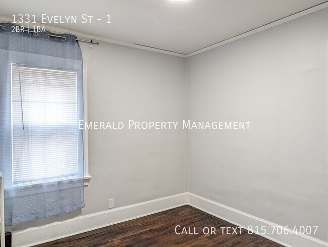 Building Photo - 1331 Evelyn St