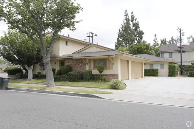 Building Photo - Mallard Street Apartments