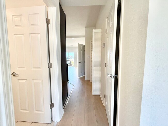 Building Photo - 1151 Wisconsin St