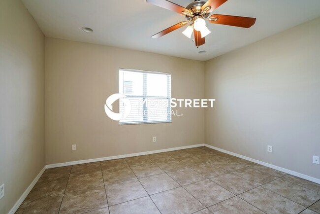 Building Photo - 4 Bedroom Pet-Friendly Home in Cape Coral, FL with Main Street Renewal