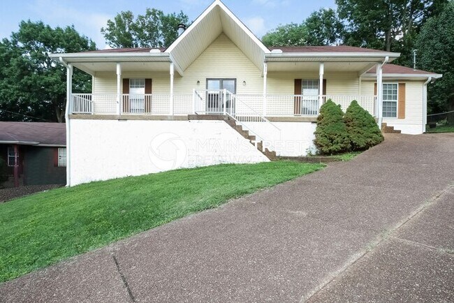 Primary Photo - 3 Bedroom Pet-Friendly Home in Nashville, ...