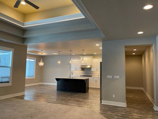 Building Photo - 3075 Deserthawk Lp