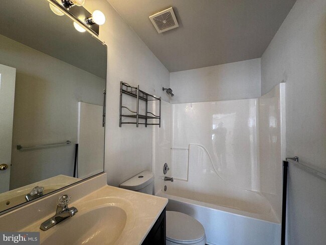 Building Photo - 41 Morton Ridge