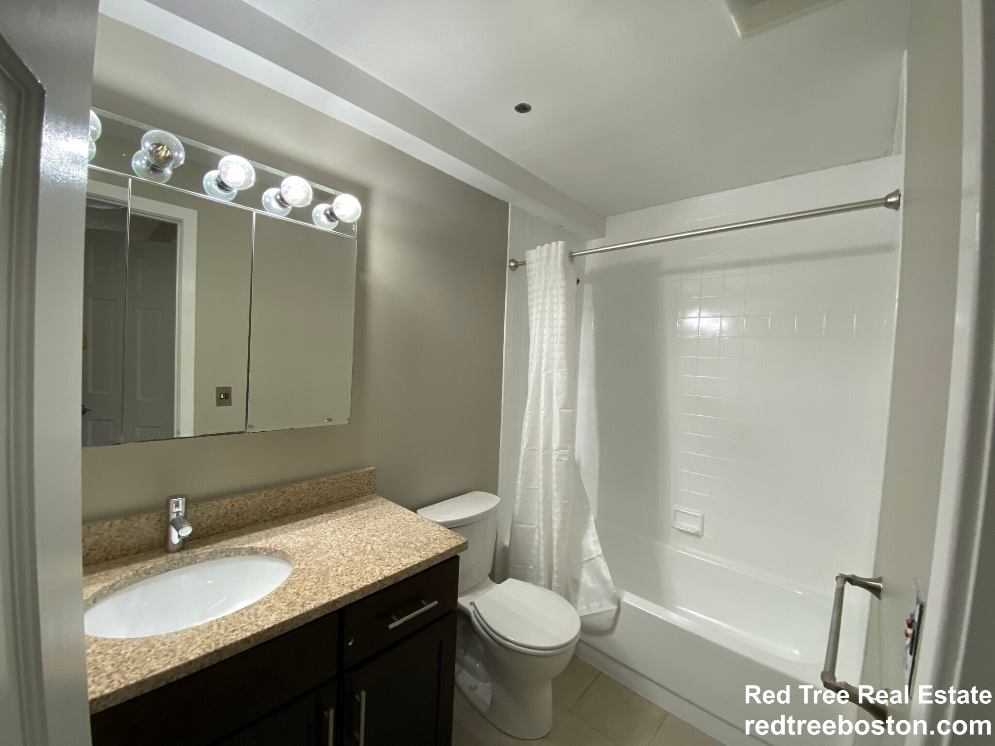 Building Photo - 1111 Beacon St