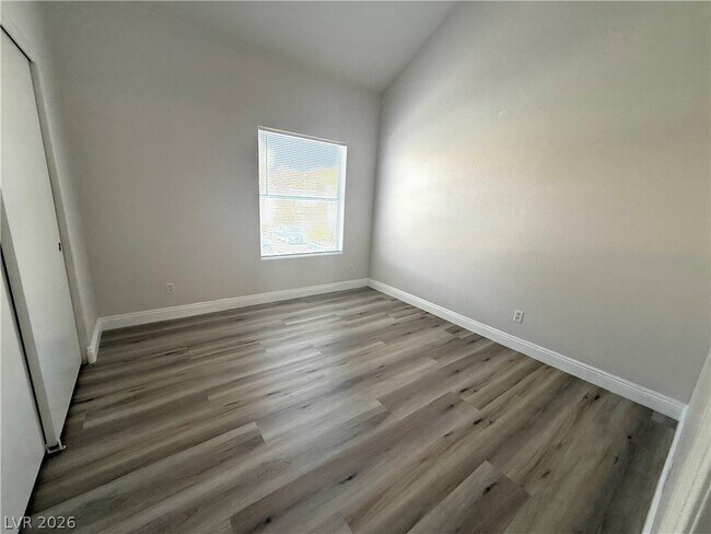 Building Photo - 5125 W Reno Ave