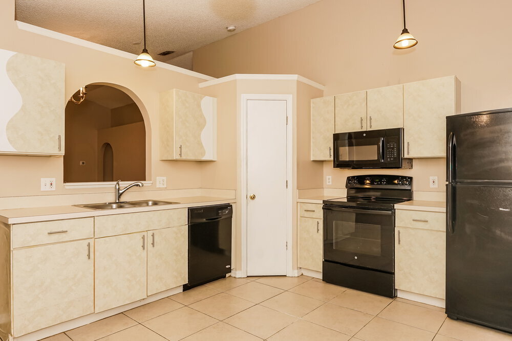 Building Photo - 331 Placid Lake Dr