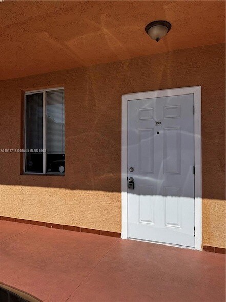 Building Photo - 17350 NW 67th Ave