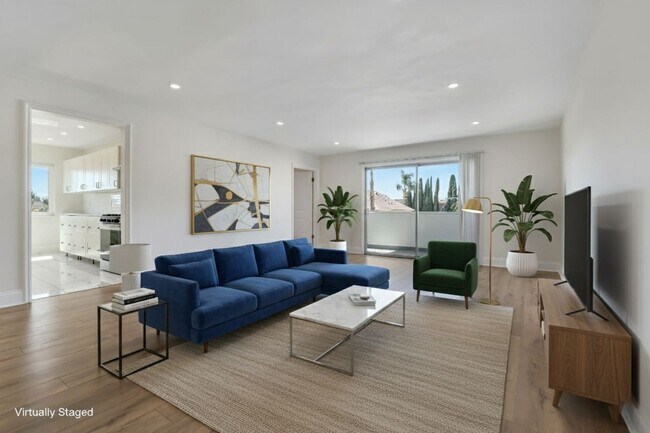 Building Photo - 929 S Bedford St