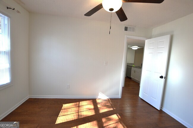 Building Photo - 2085 Sand Wedge Cir