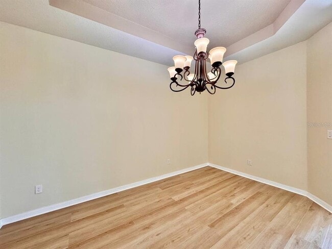 Building Photo - 610 15th Ave NW