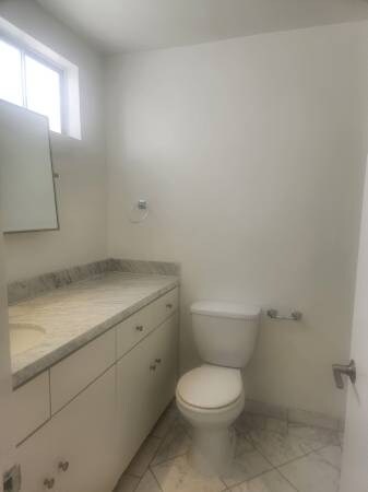 Building Photo - 1033 3rd St