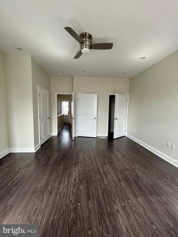 Building Photo - 3013 W Oxford St