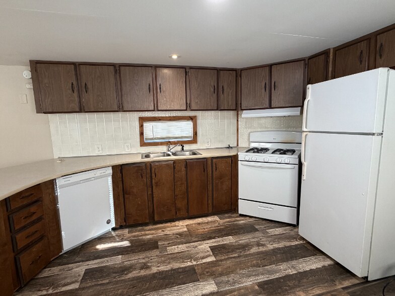 Building Photo - 4664 US-30